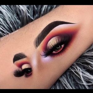 Meet your Posher, Sylvia